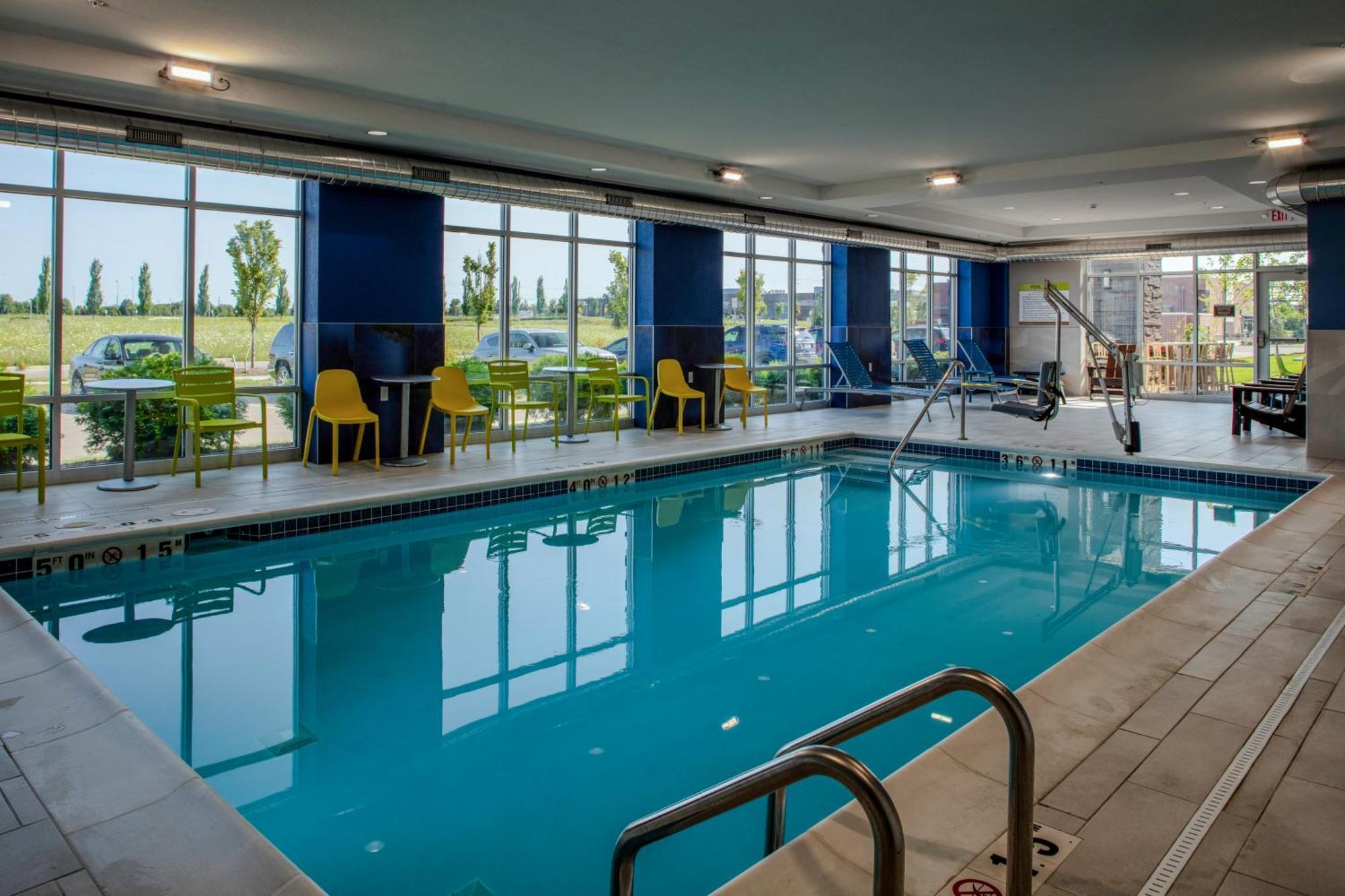 Home2 Suites By Hilton Northville Detroit Exterior photo